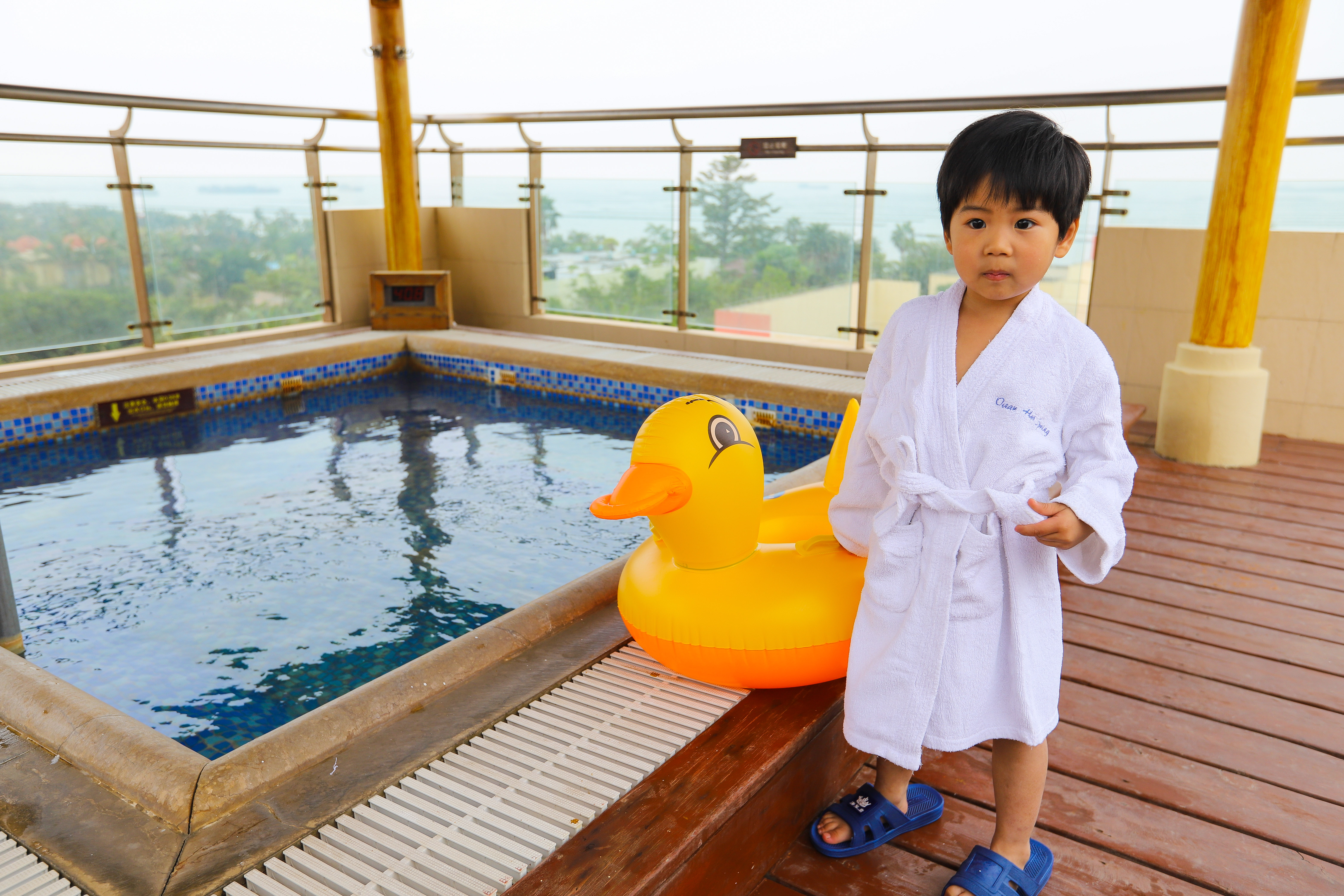 珠海海泉湾温泉公交车路线,珠海海泉湾和御温泉哪个好