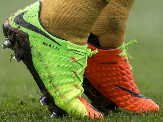 让人一眼看出踢球等级的球鞋,看鞋识人野球场