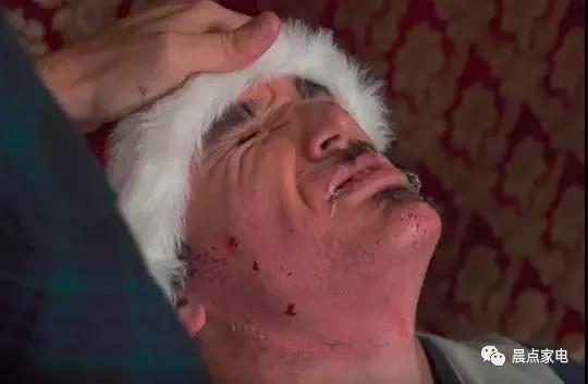 晨点家电|刮胡刀有适合剃刀有适合电动用显微镜看看胡渣就知道