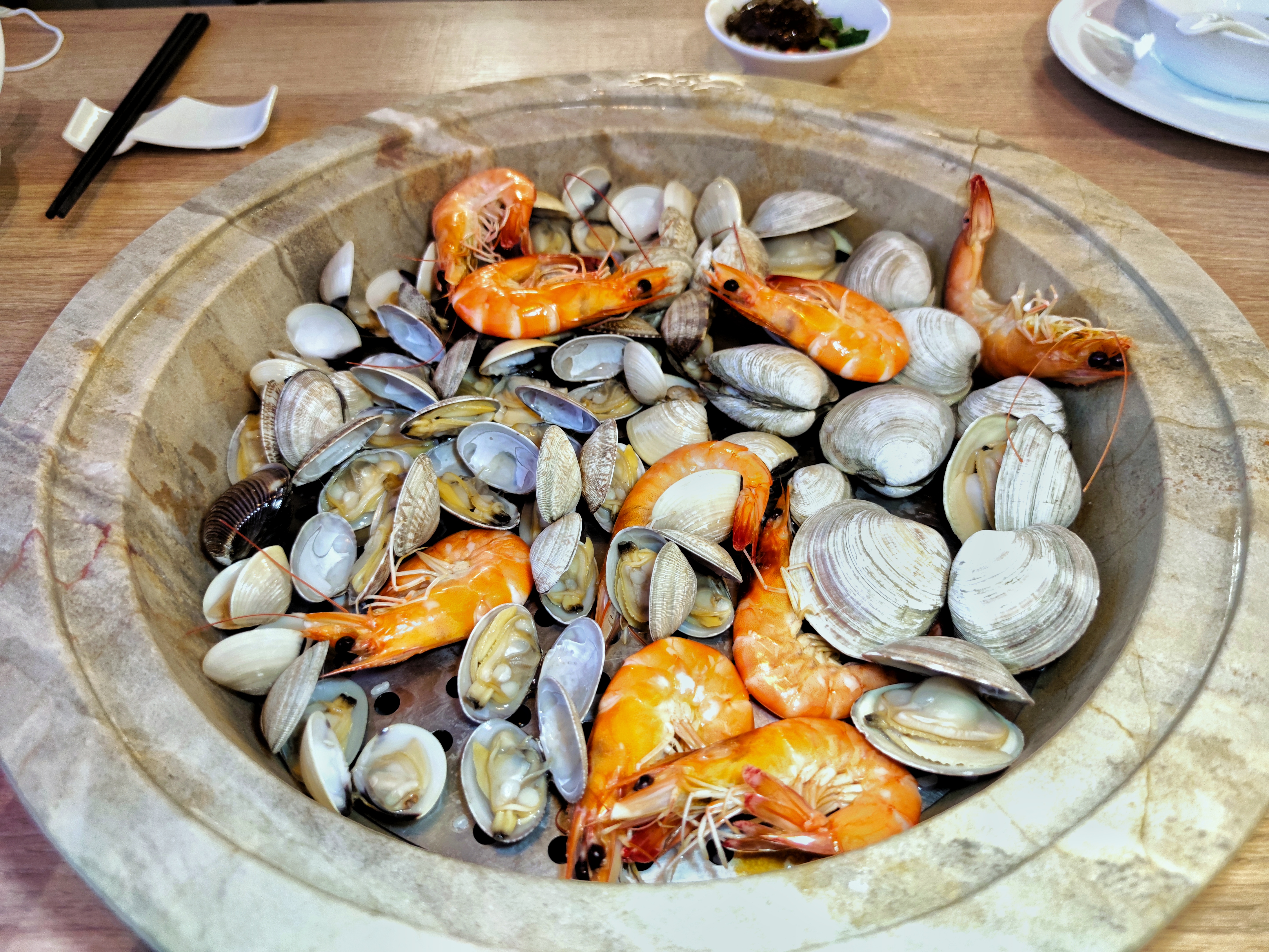 人均100的饭,人均100的餐厅吃出4000