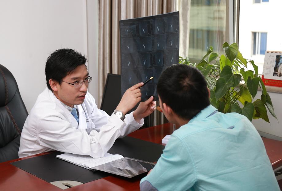 35岁得了多发性胆结石怎么办,26岁胆结石是保守治疗还是切除