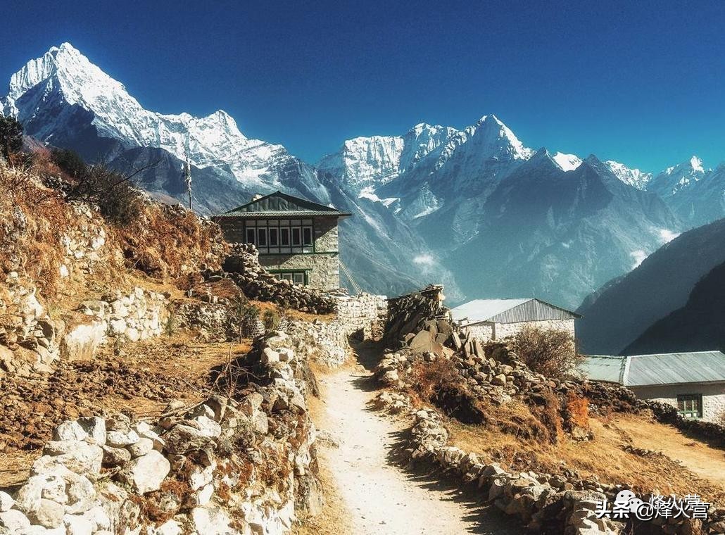 尼泊尔徒步ebc大环线珠峰,尼泊尔徒步EBC适合有高原反应的吗