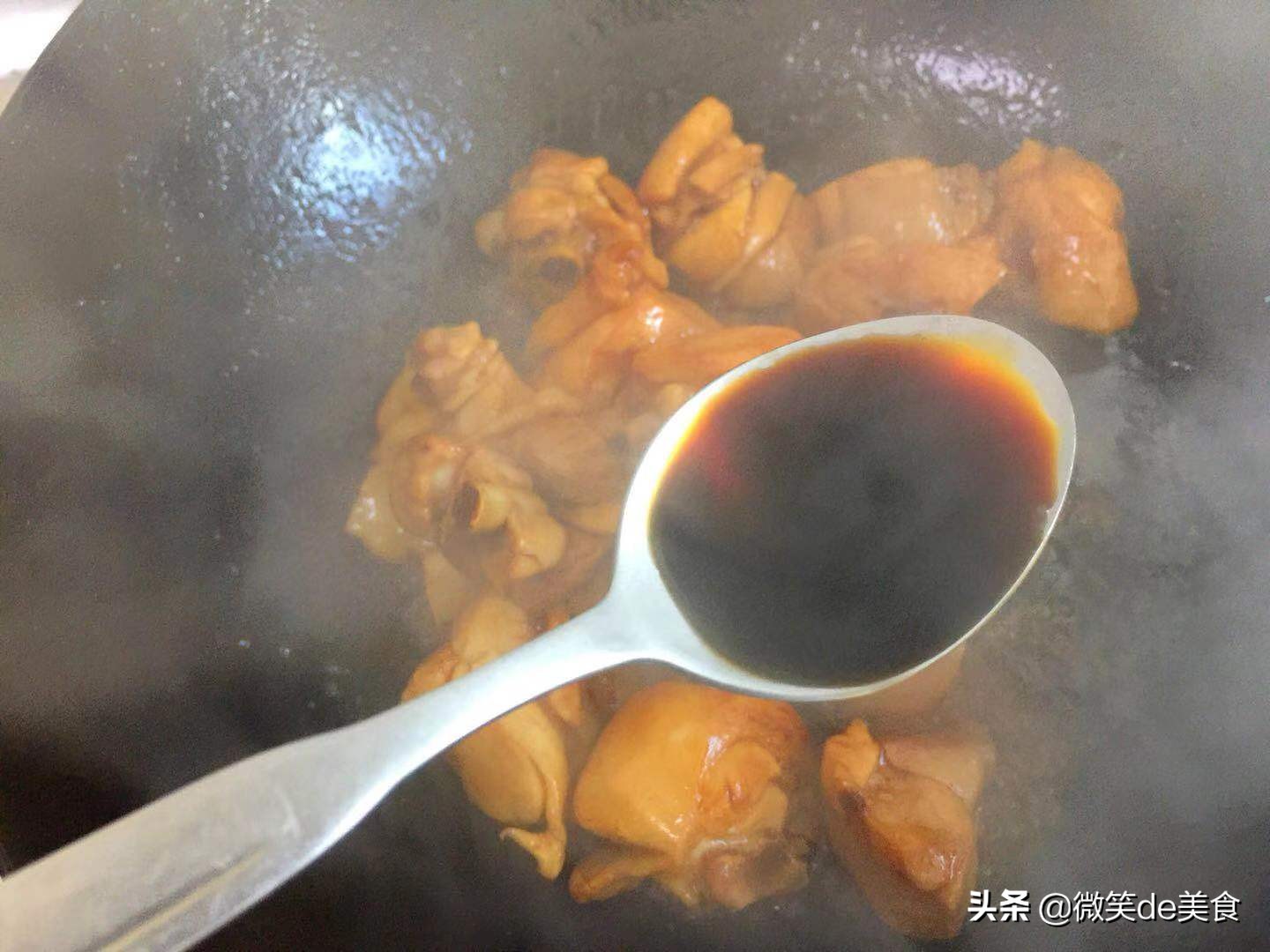 月子餐香菇土豆焖鸡,美食好吃到爆炸的香菇土豆焖鸡