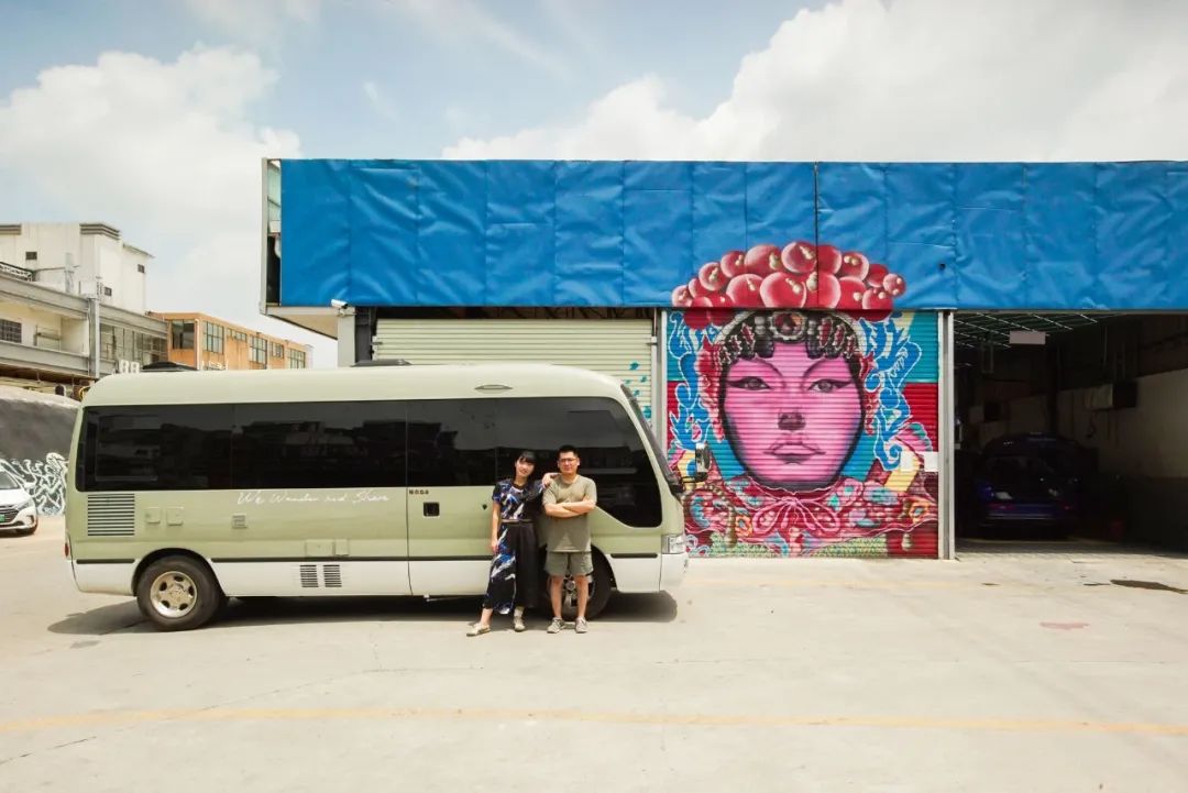 互联网大厂情侣辞职，爆改12㎡房车：不买房也可以很快乐