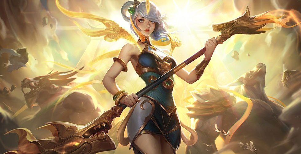 lol拉克丝连招先e还是r,lol拉克丝大招范围