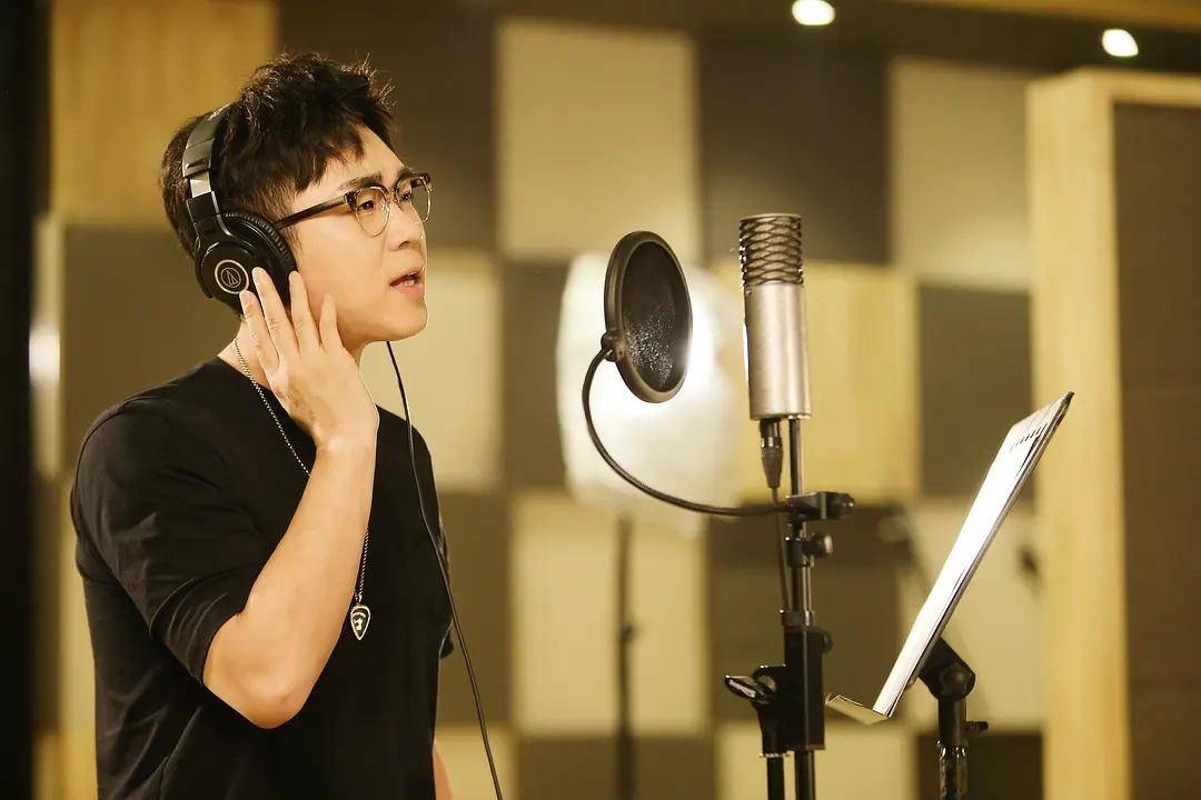 从“屌丝男士”到《演员2》，他如何一步步变成“端水大师”