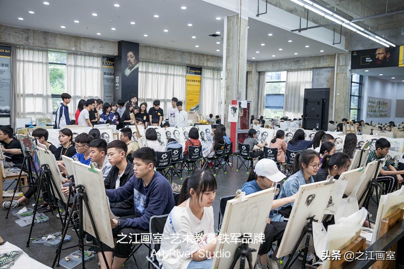 艺术类专科和本科选择,艺术类专业的本科好还是专科好