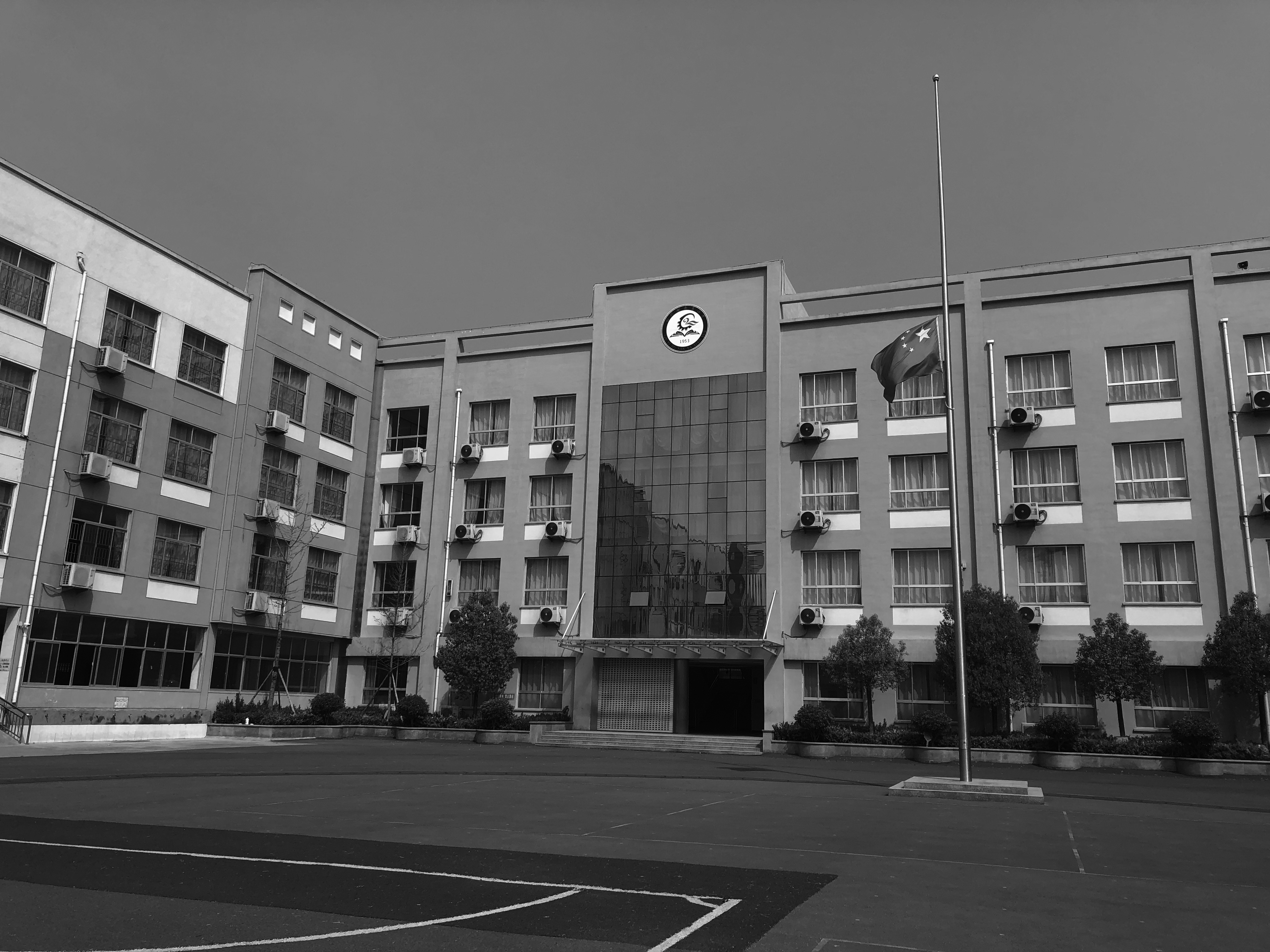 清明哀思悼念逝者致敬英雄,清明哀思致敬英烈