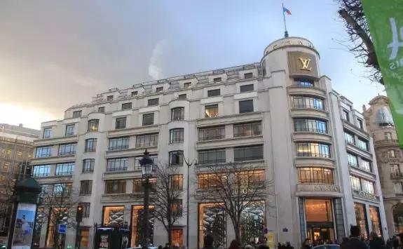 lv路易威登贵和购物中心店,lv路易威登在国内哪个地方最多