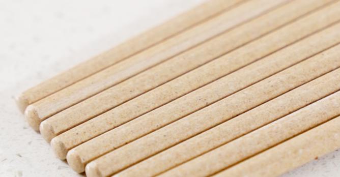 单月卖出10000双！用东北大米稻壳做的筷子，一冲即净还不易发霉