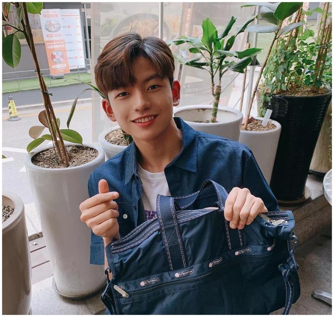 退圈读书、捞快钱、疑似“秃顶”，“表情包”萌娃现状大不同