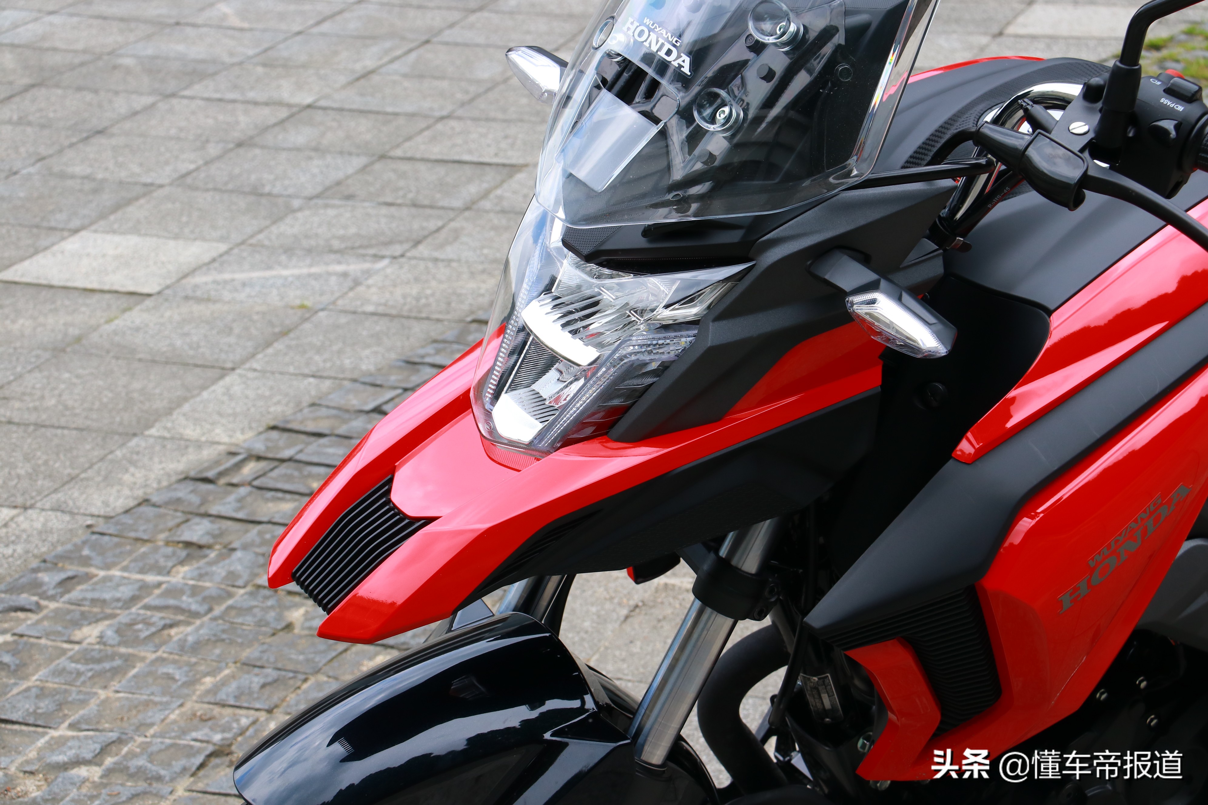 五羊本田cb190x最新测评视频,新启程摩托车