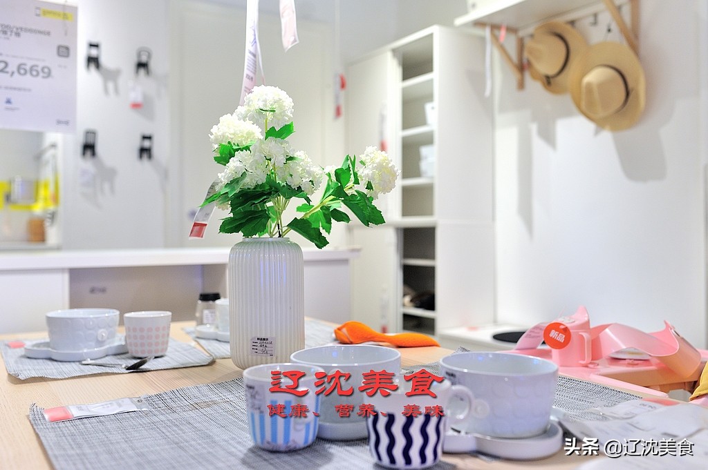 在设计家居的路上一直坚持,在厨房用餐设计