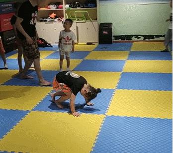 搏击跆拳道散打哪个适合孩子,搏击散打跆拳道学哪个好