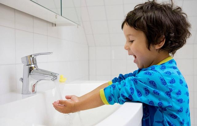 小孩肚子蛔虫导致肚子痛怎么缓解,孩子的肚子特别疼该怎么办