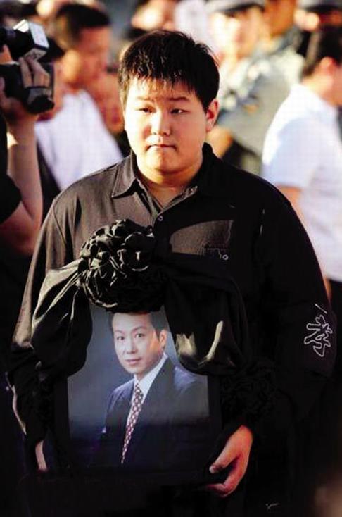 罗京去世十年妻子改嫁富商,罗京去世十年妻子改嫁富商母亲