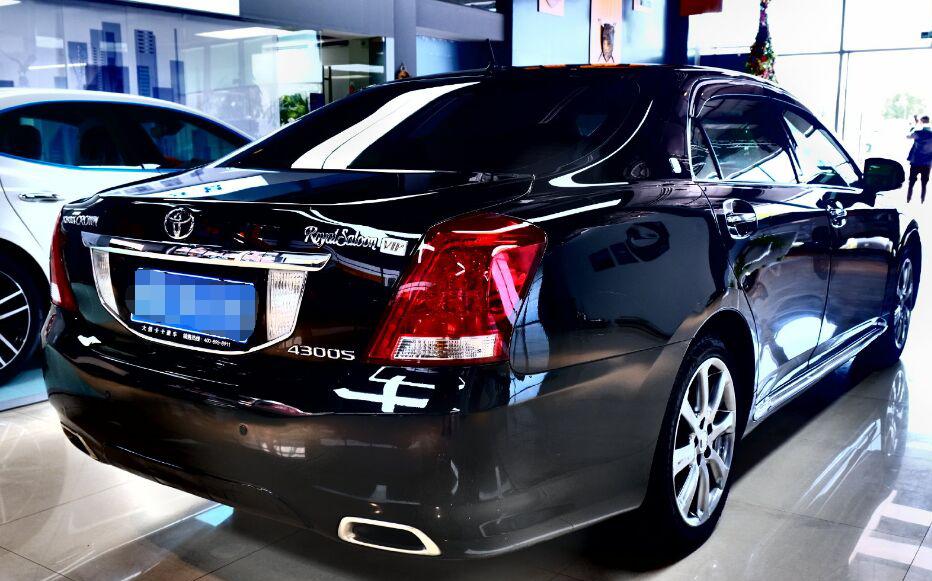 皇冠丰田最新款七座商务,丰田皇冠最大商务车