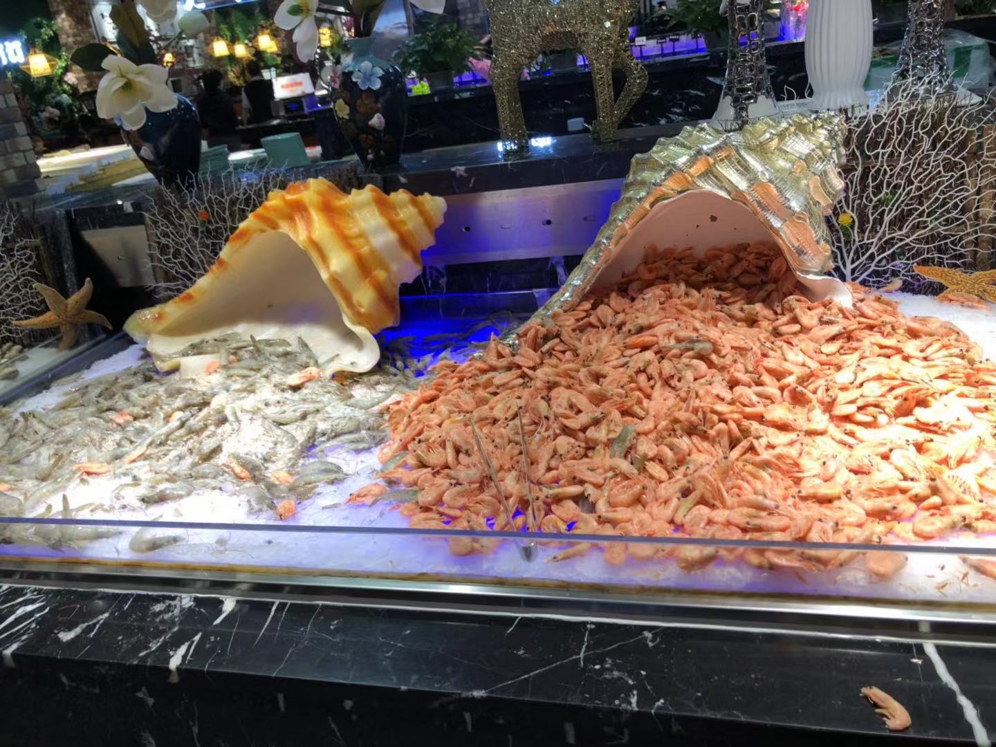 自助餐员工为什么不吃自助餐,自助餐老板不让吃肉