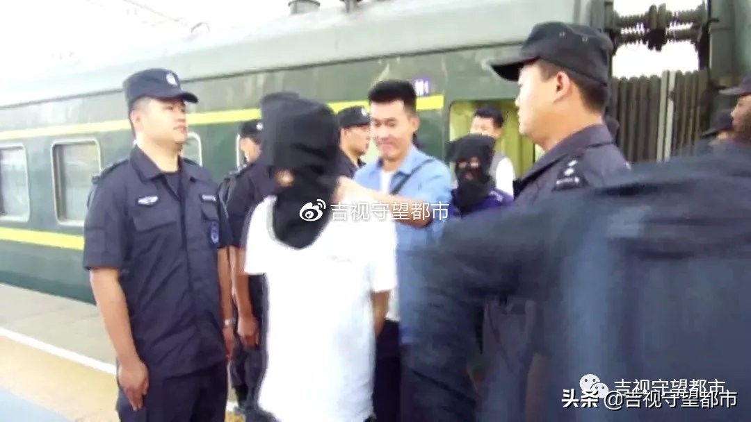 加微信拉群投资套路,拉人入群投资的骗局