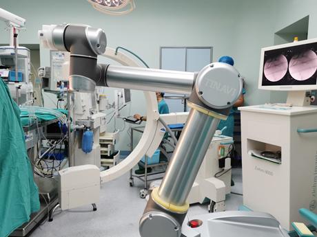 医生的“透视眼”、“稳定手”这位完美医助是咋工作的？