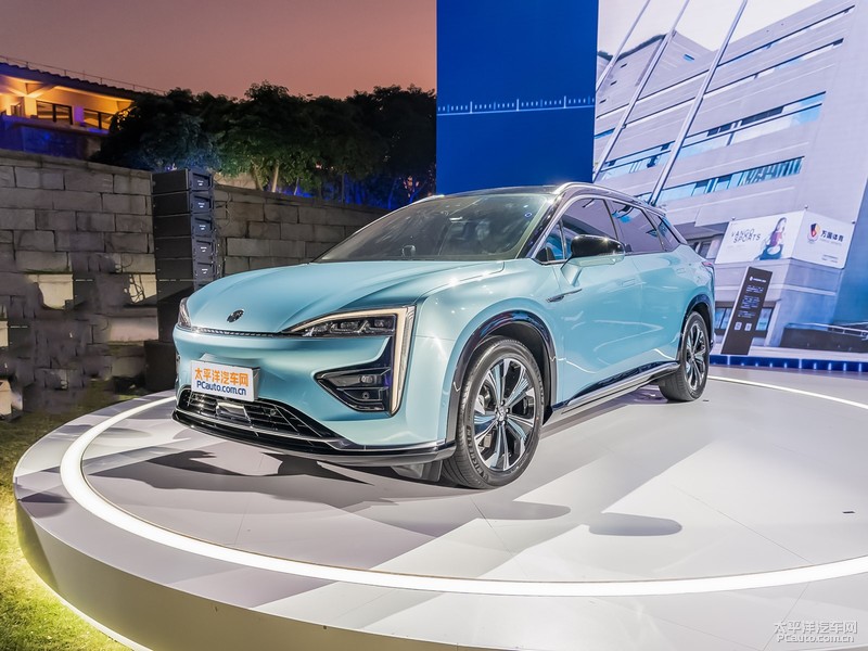 奥迪新a4l2023款,奥迪a3和小鹏p7哪个好