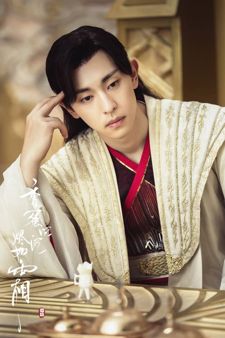 浓眉大眼虎气十足的男演员,五官端正浓眉大眼的男明星