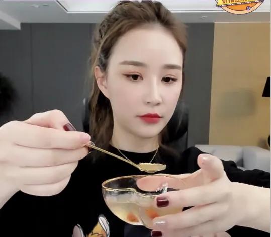 直播带货排名前十名雪梨,雪梨直播带货首秀