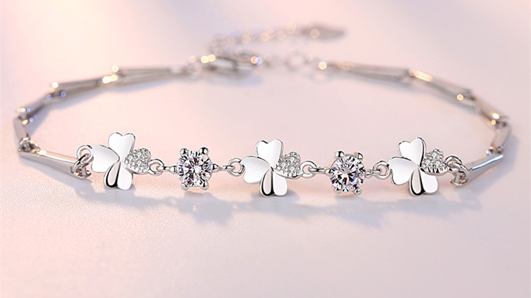 四叶草链的表达，遇见幸福，遇见幸运