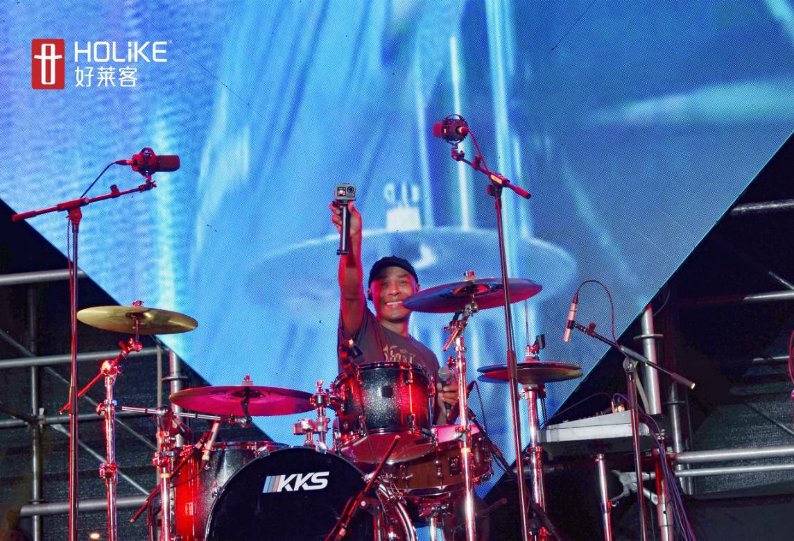 摇滚扛把子组合信乐团，私下pick了这样的家