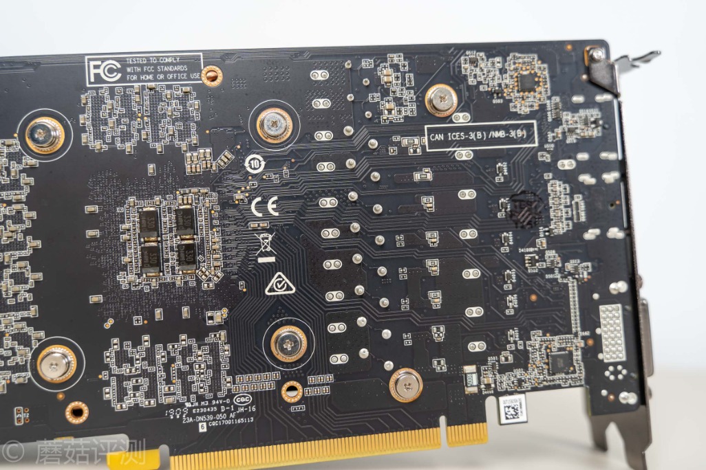 索泰显卡2060s霹雳版oc和x-gaming,索泰rtx2060霹雳oc背板