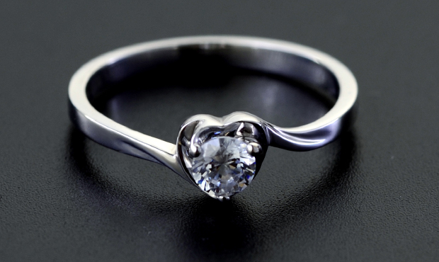 铂金戒指值多少钱,铂金戒指价格大概多少