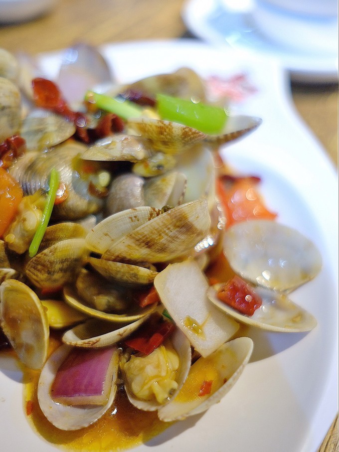 带孩子去三亚泡酒店首选之地,三亚阿罗哈酒店附近美食