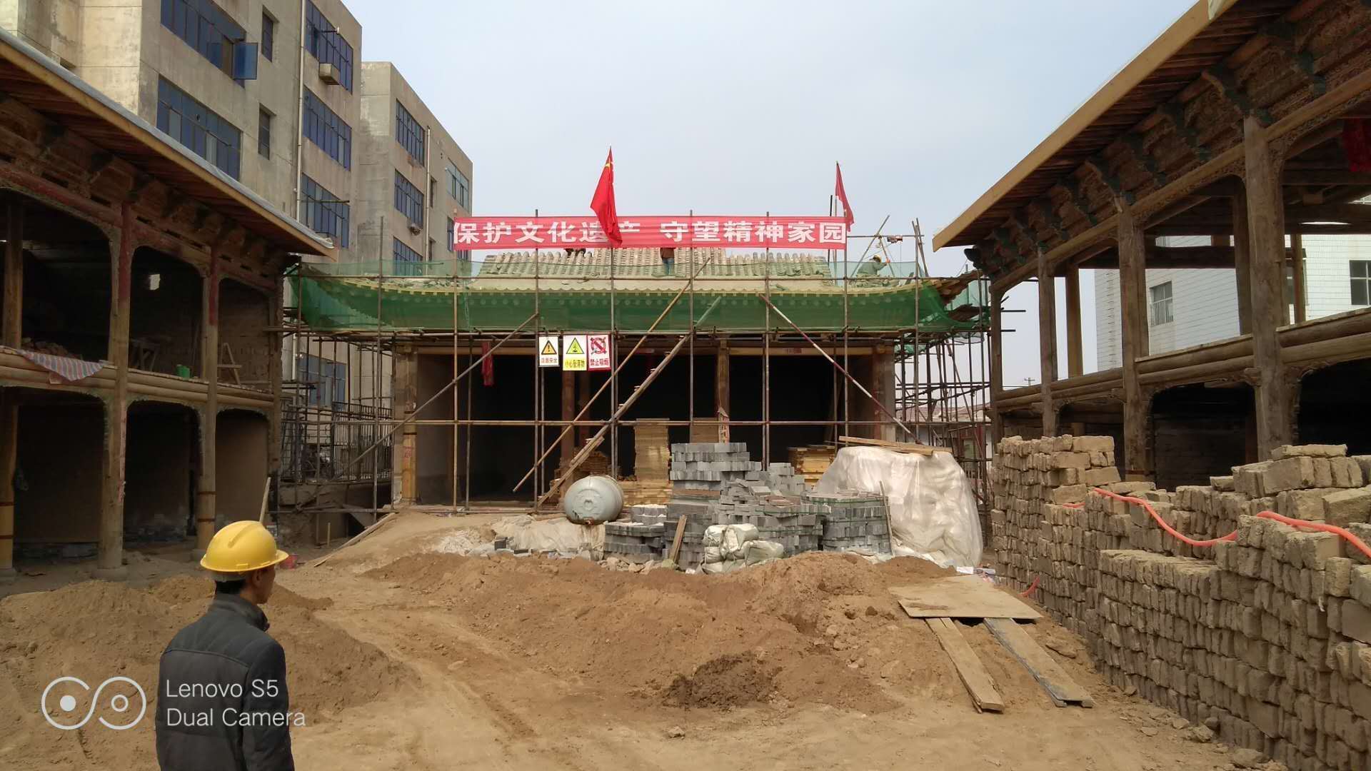 您好！我叫大靖，这是我的新名片