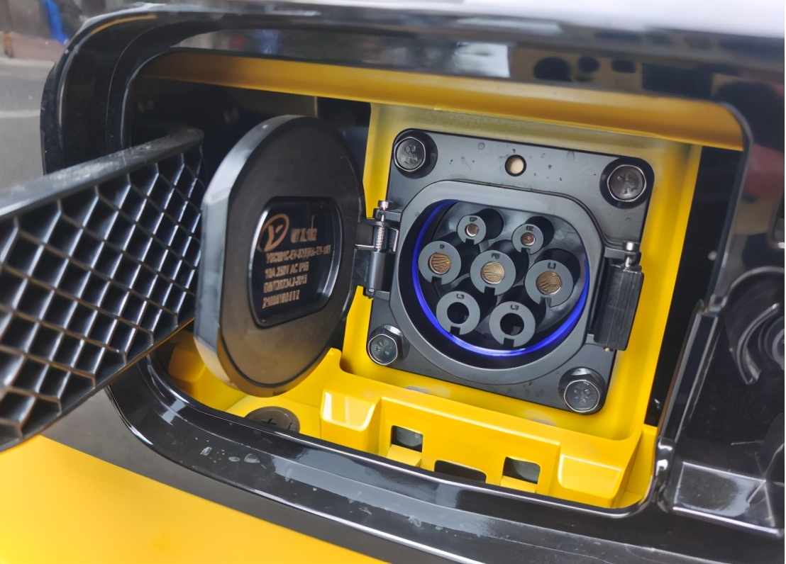 开了五菱宏光MINIEV马卡龙一个月,车主总结了四大特点