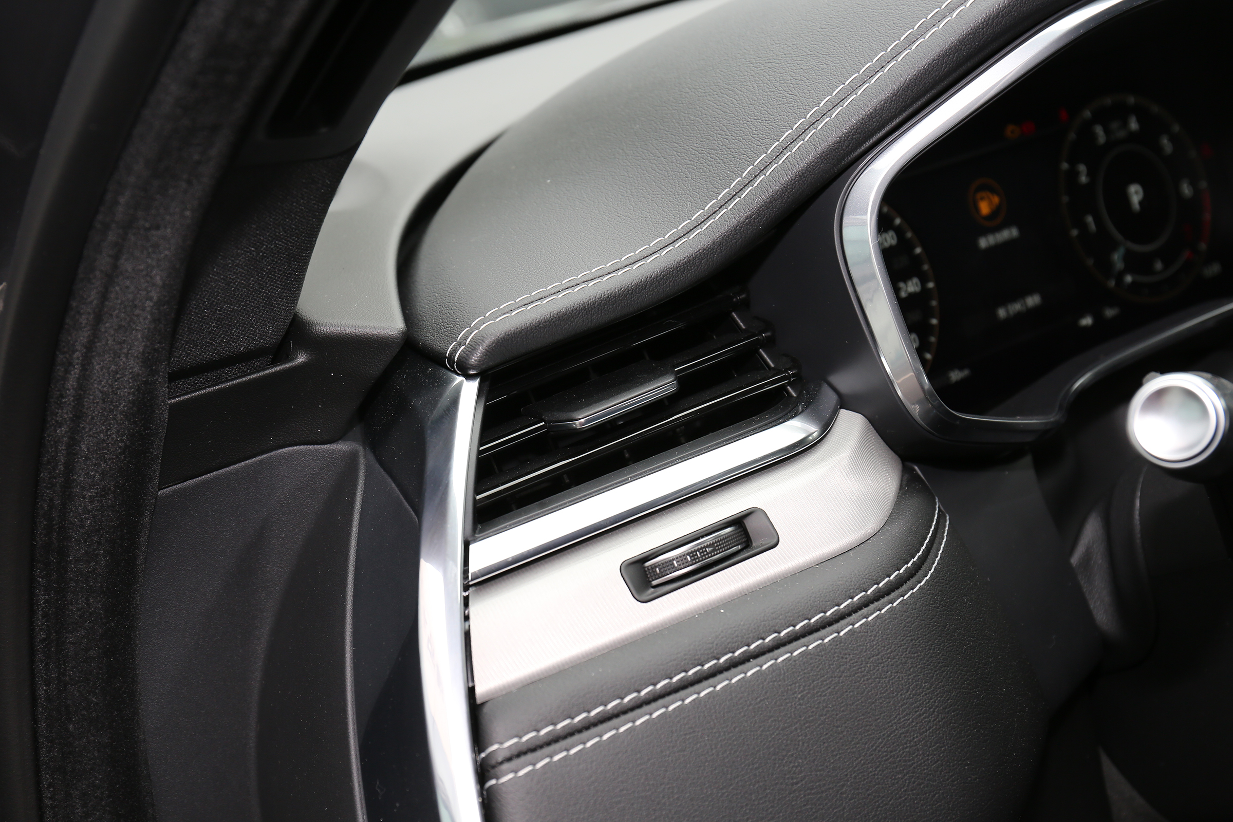 2020款捷豹f-pace现在优惠多少钱,新款捷豹suvf-pace最顶配价格