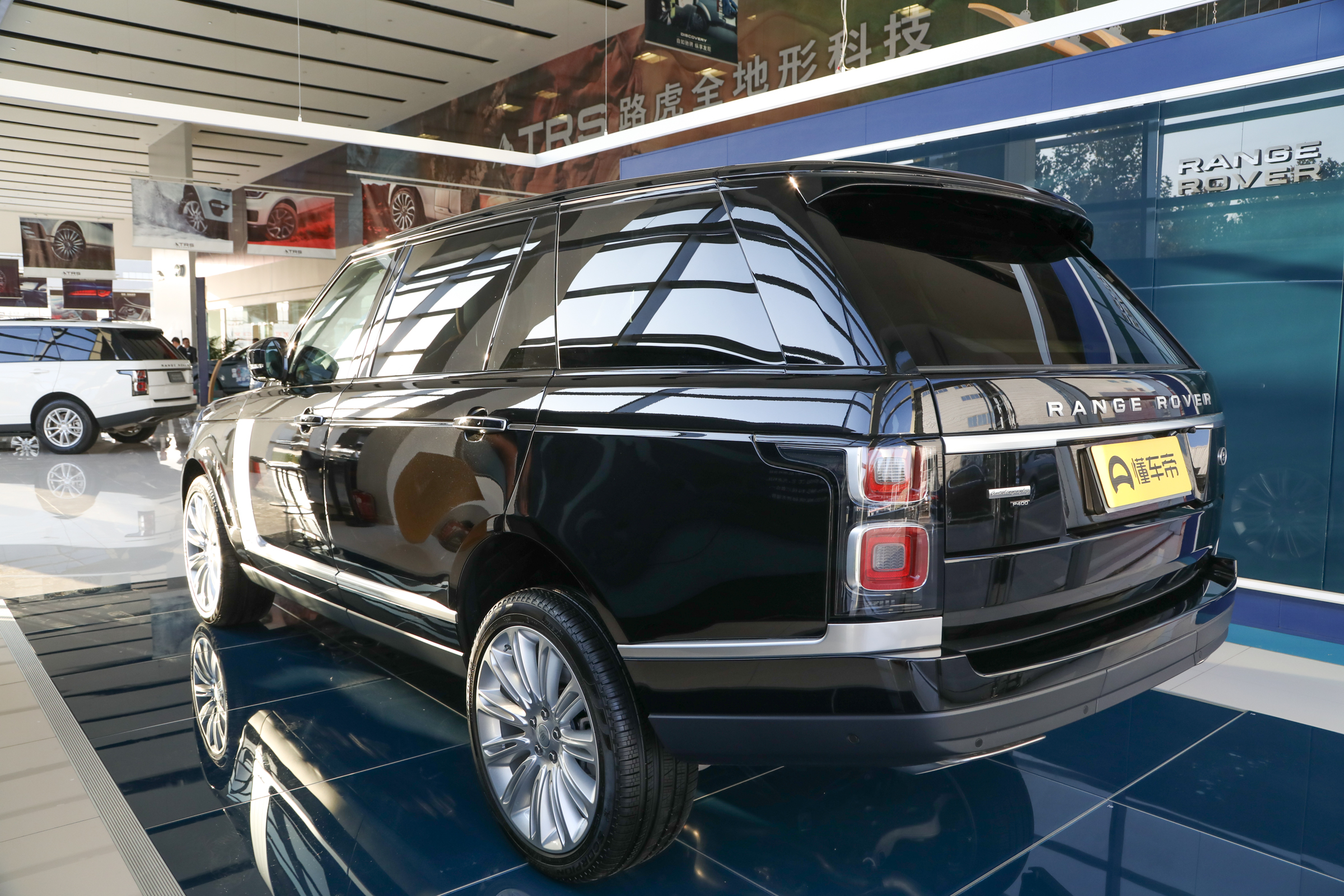 路虎揽胜倒车影像画面延迟,路虎揽胜加长倒车影像不显示