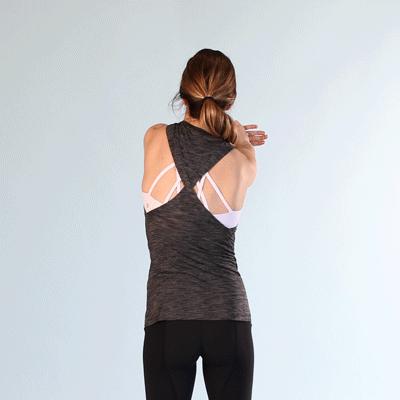 背部内侧疼痛怎么解决男性,年轻男性右侧背部疼痛