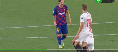 梅西被恶意铲球,梅西被恶意飞铲佩佩反击