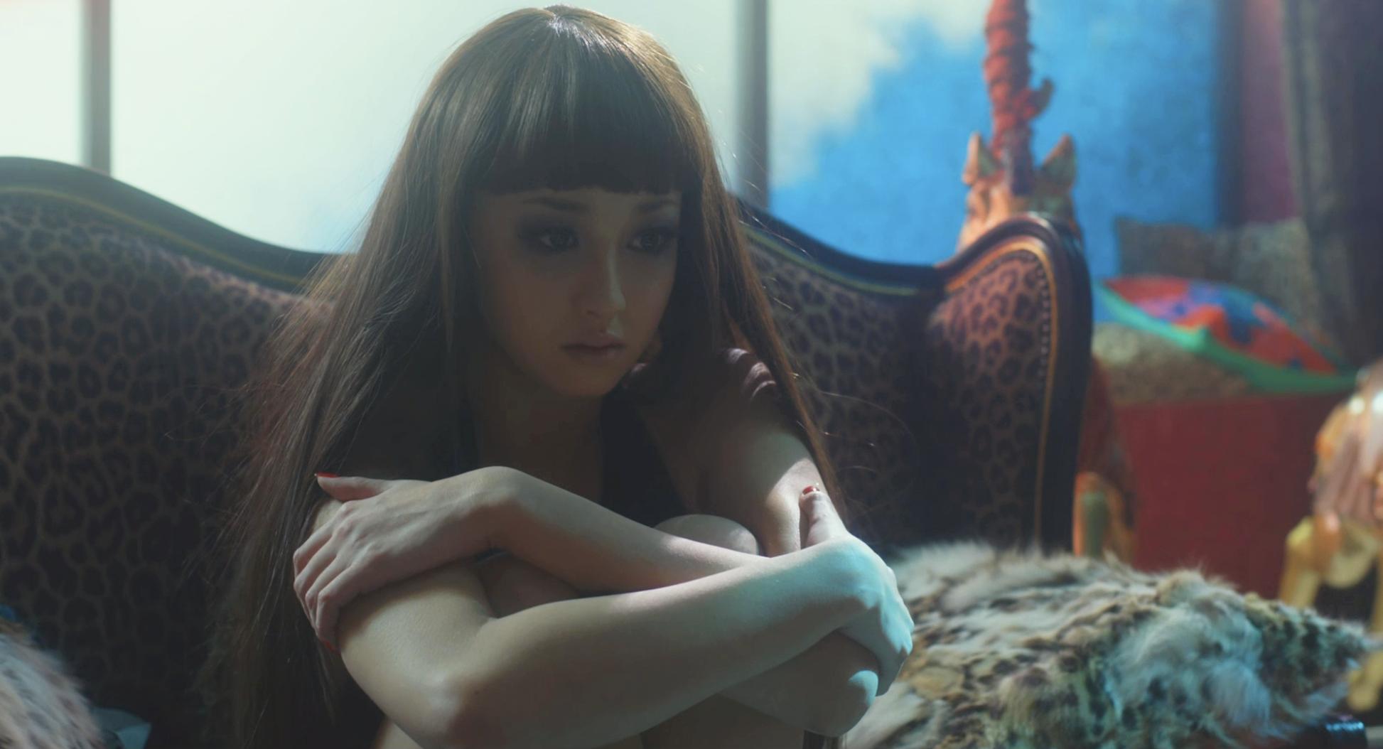 “国民初恋”一脱再脱，日本人的畸形审美，被这片展现得淋漓尽致