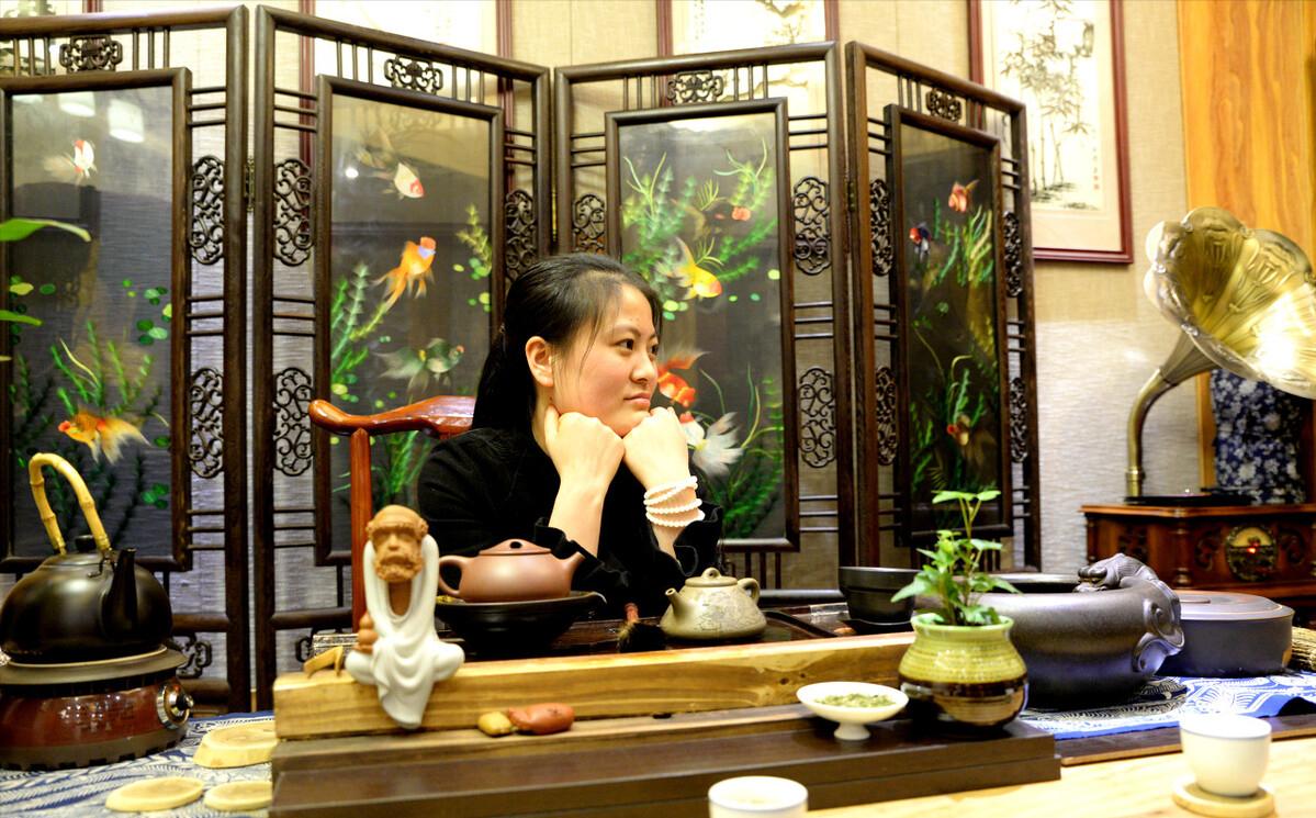 为什么茶叶店里永远没人却很赚钱,为什么茶叶店都没人