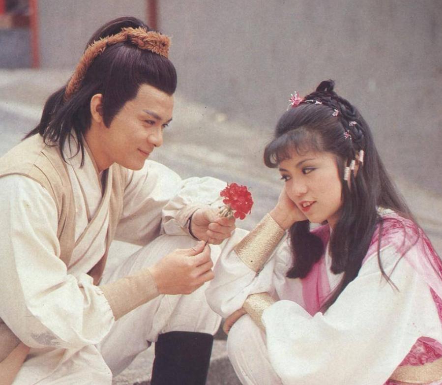 《射雕》演员太坎坷,孤独离世、酒店猝死、开煤气自杀,令人惋惜