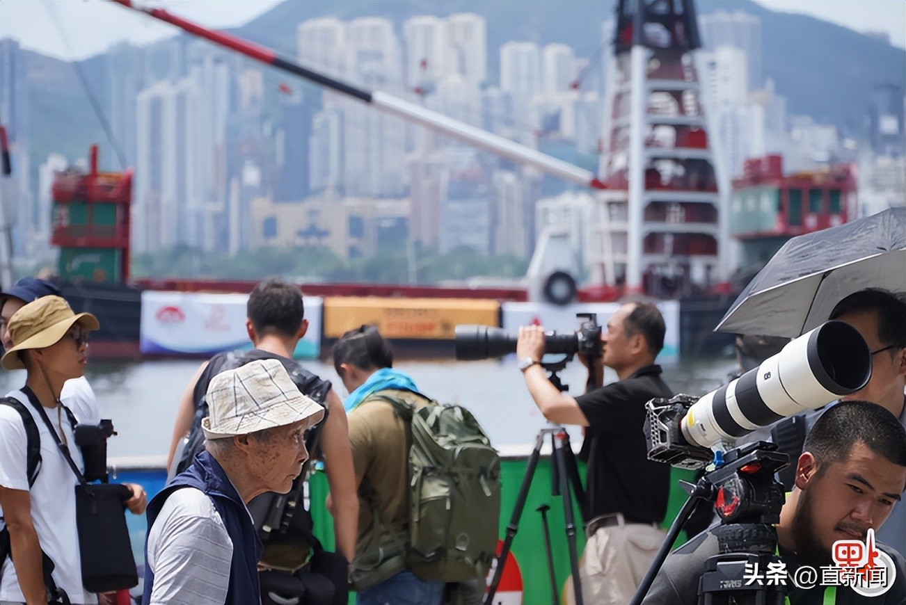 李家超:“黑暴”是最低潮,香港不能慢不能等丨香港一日