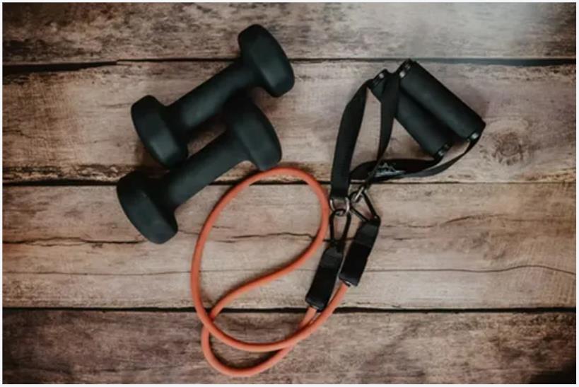 一平米健身房需要什么装备,家庭健身房什么装备好用