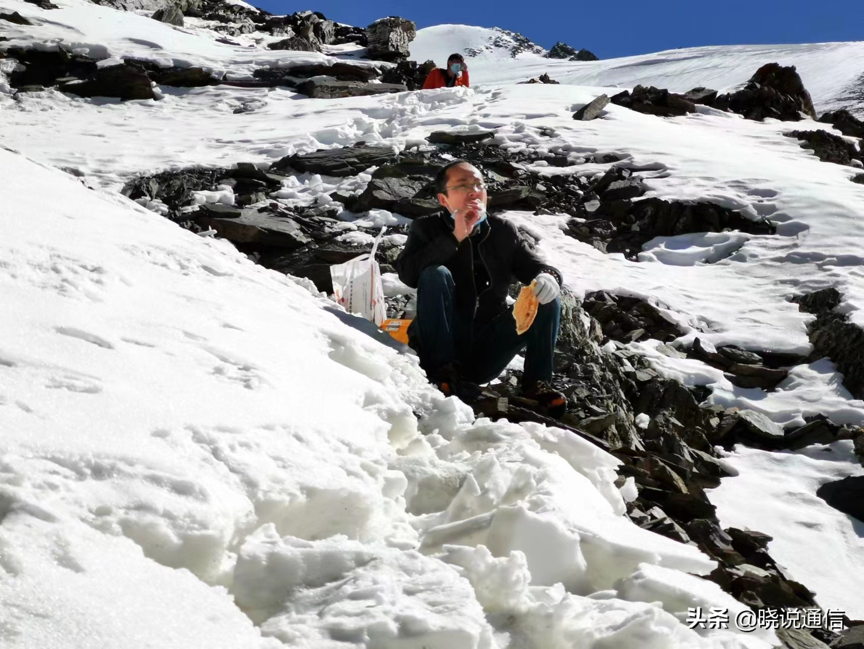 青鸟殷勤为传信守望喀喇昆仑的电信人岳文平