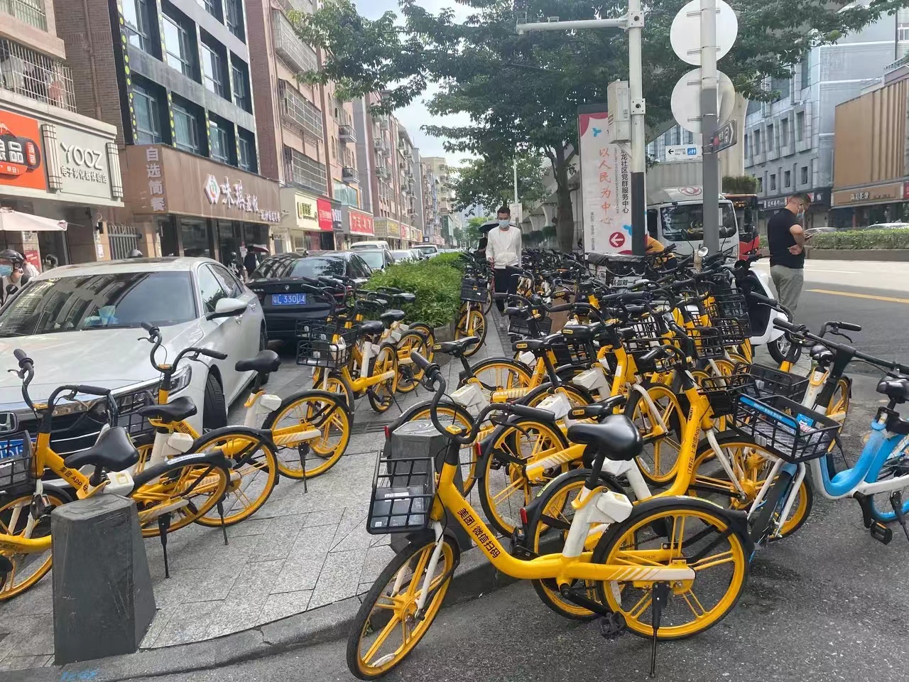 在深圳开理发店盈利,理发店开了一年只能赚几千块