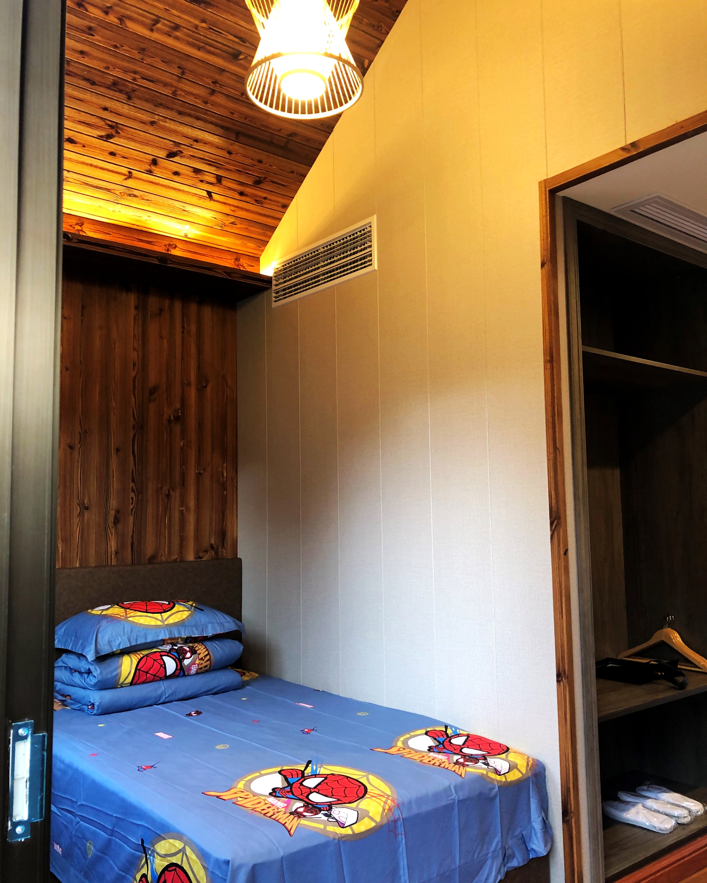 安顺优途丝路天龙屯堡露营基地,优途丝路安顺天龙屯堡房车露营地