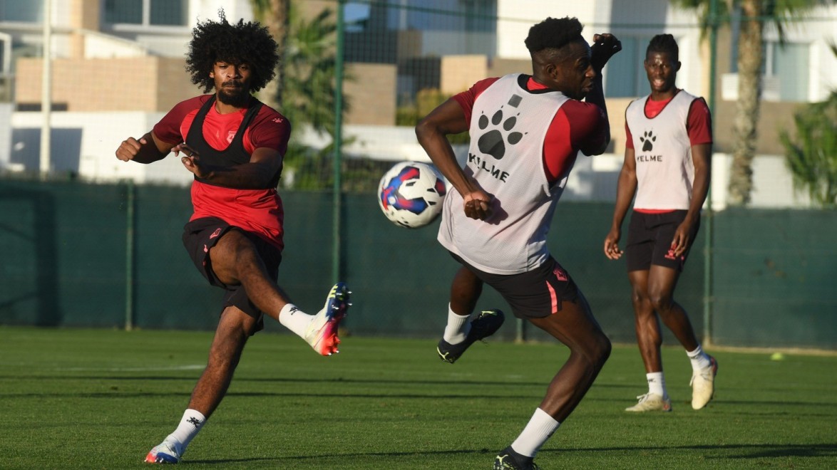 身价最高的球员福登,右前卫福登跟左边锋福登