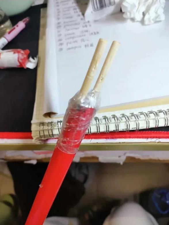 “纸抽麻将已C位出道”，大学生省钱新花样火了，有点智慧但不多