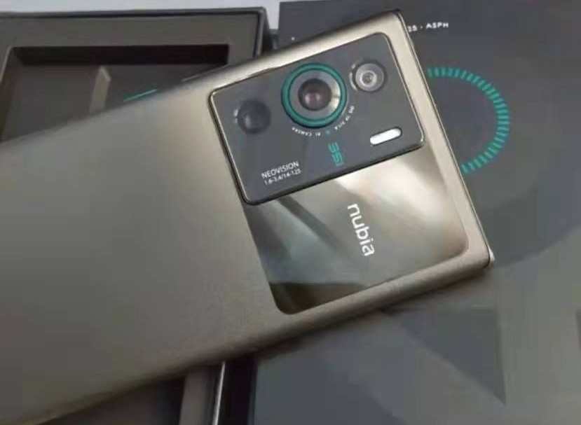 12+256GB旗舰仅3999元，骁龙8Gen1+80W+5000毫安，同价位天花板