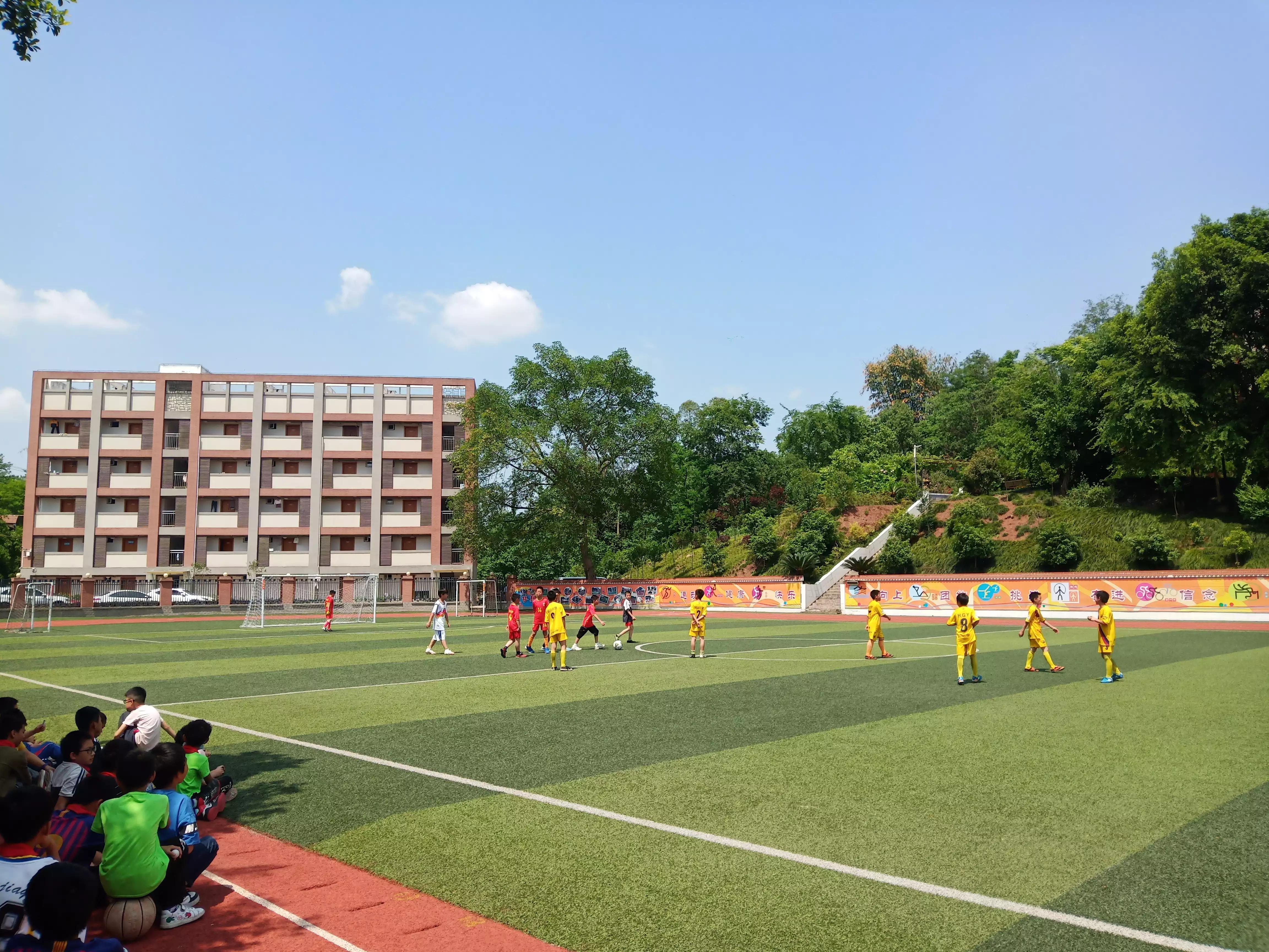 足球，让生活变得快乐